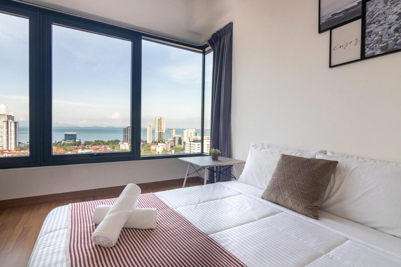 Tropicana 218 X Airlevate Suites George Town  Kültér fotó