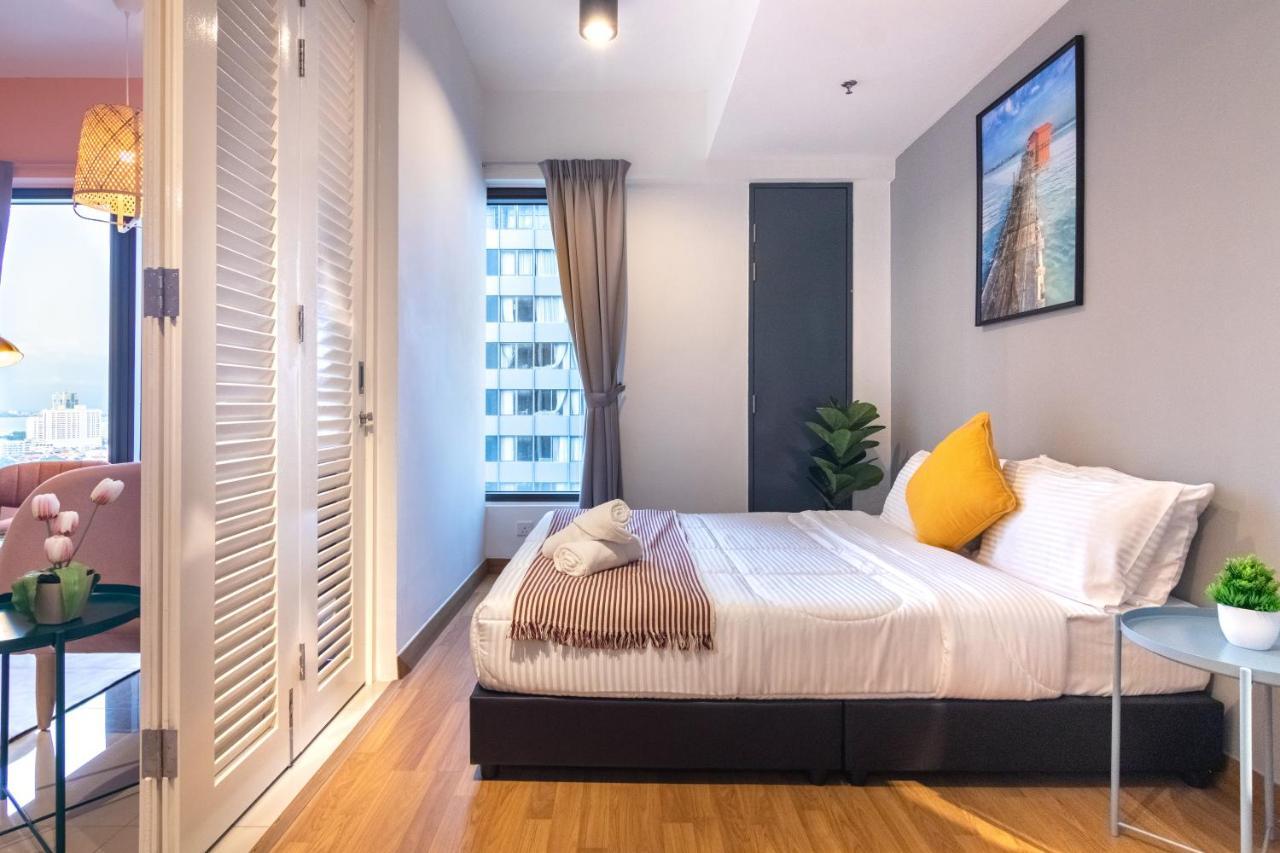 Tropicana 218 X Airlevate Suites George Town  Kültér fotó