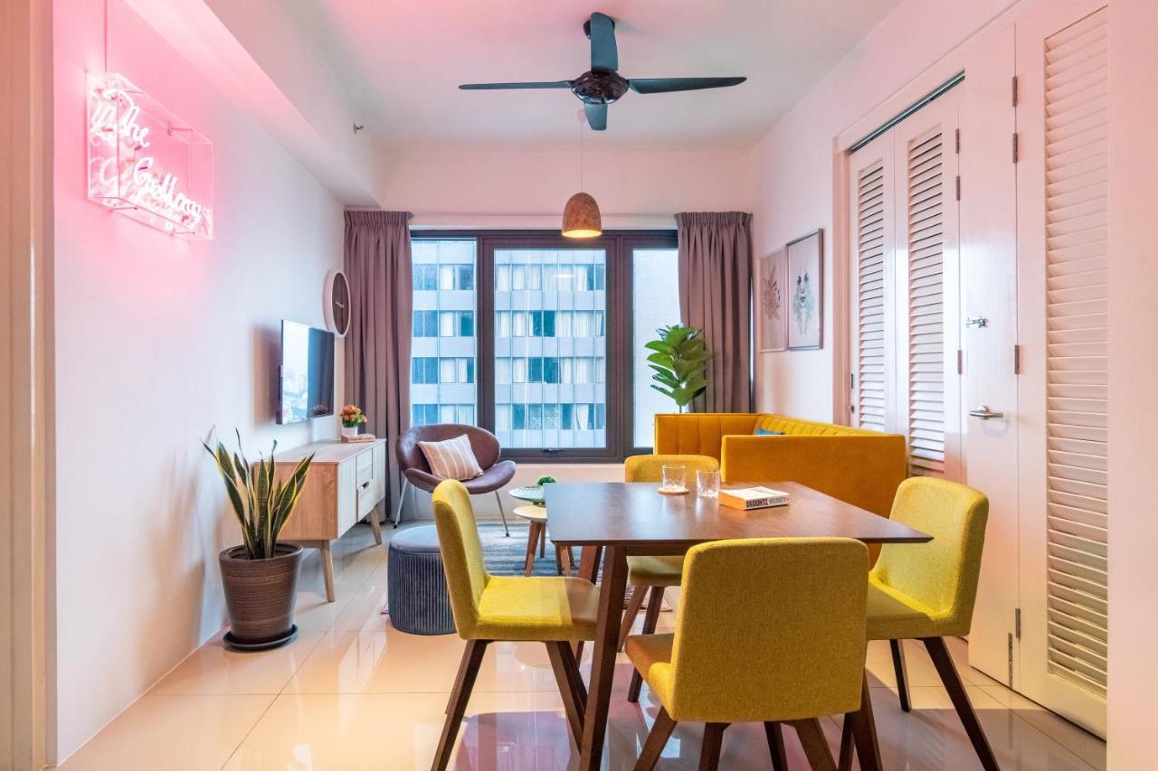 Tropicana 218 X Airlevate Suites George Town  Kültér fotó