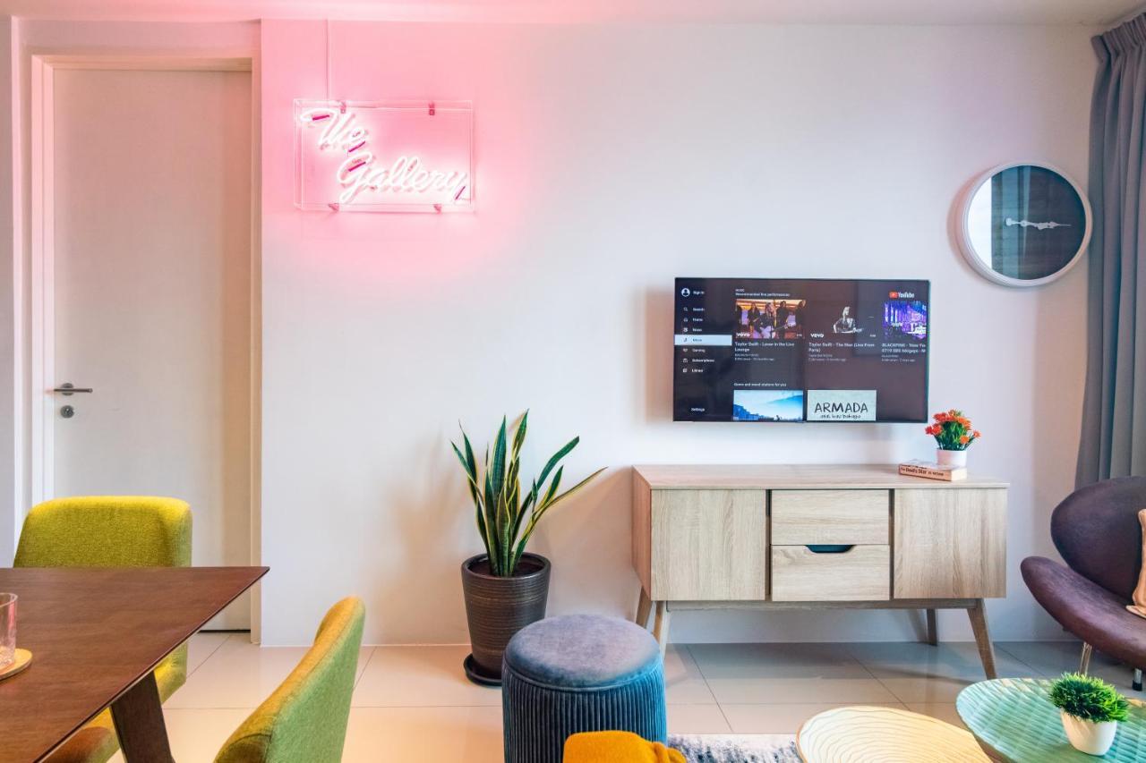 Tropicana 218 X Airlevate Suites George Town  Kültér fotó