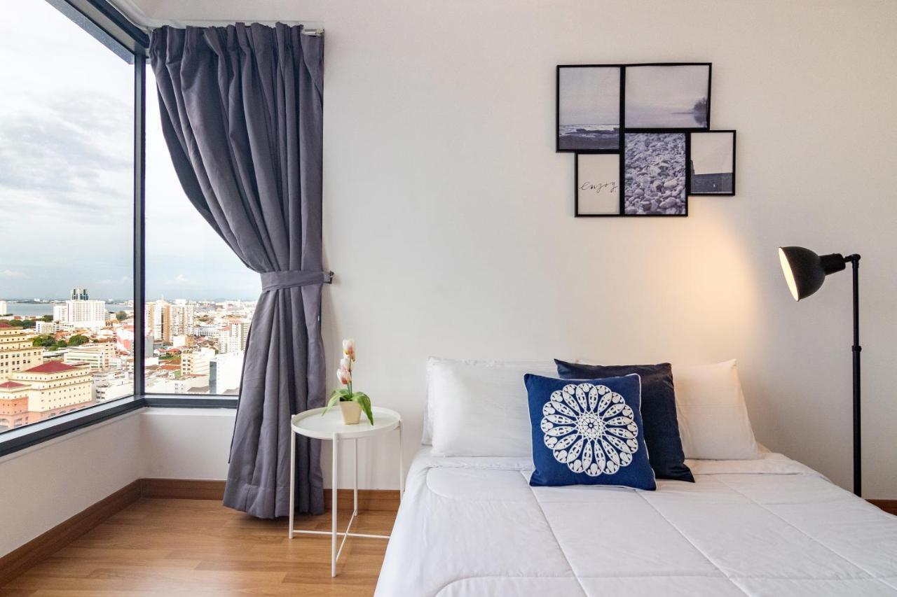 Tropicana 218 X Airlevate Suites George Town  Kültér fotó
