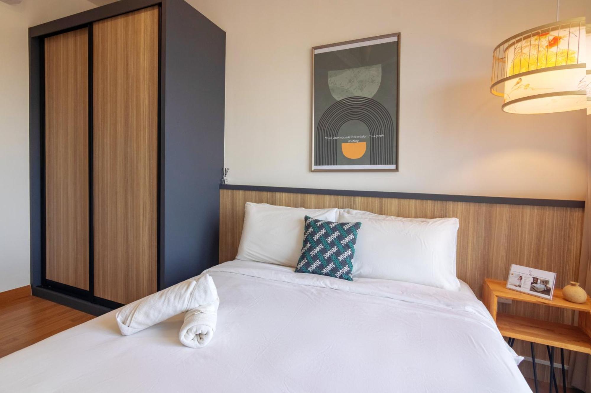 Tropicana 218 X Airlevate Suites George Town  Kültér fotó