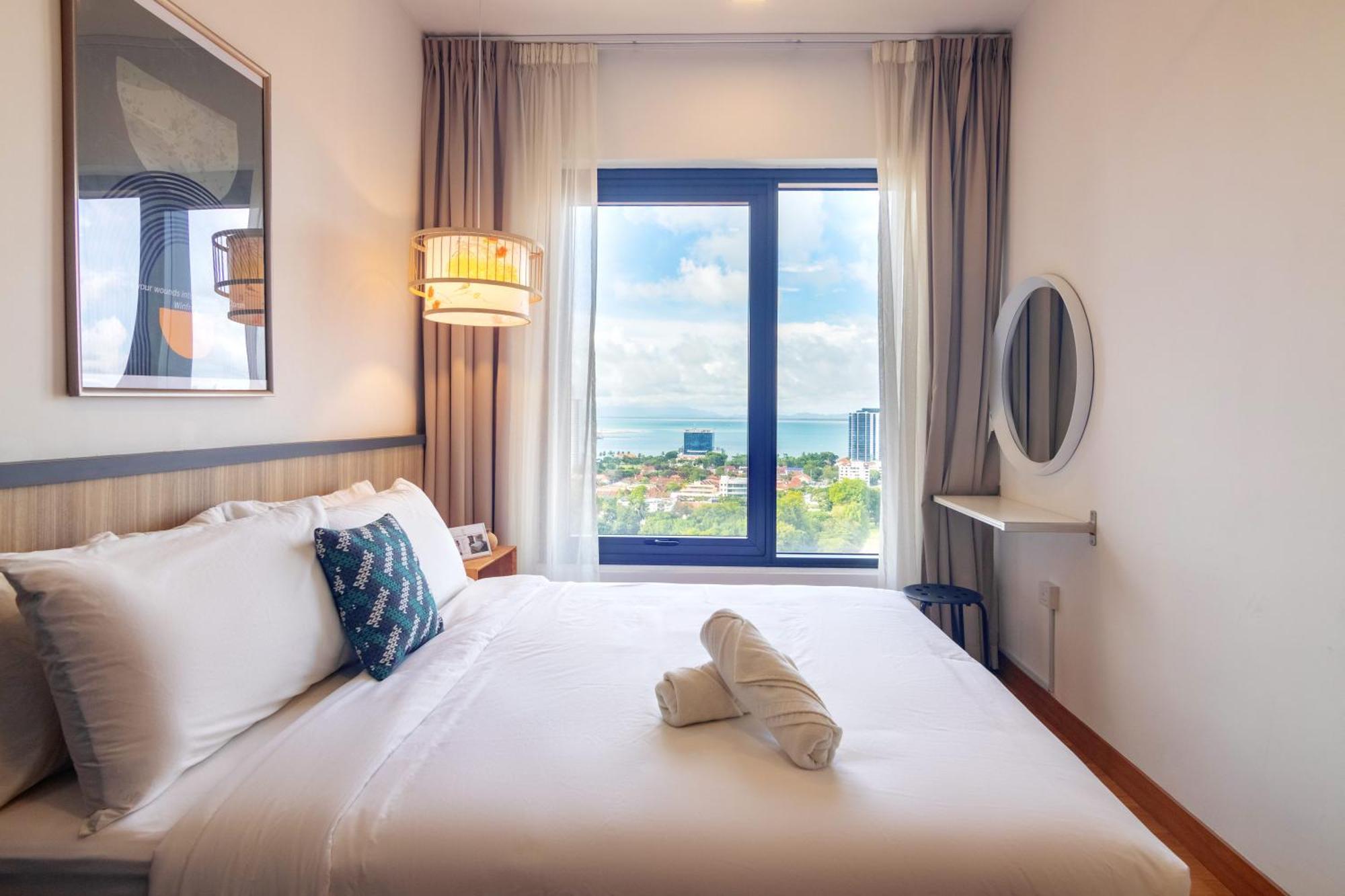 Tropicana 218 X Airlevate Suites George Town  Kültér fotó