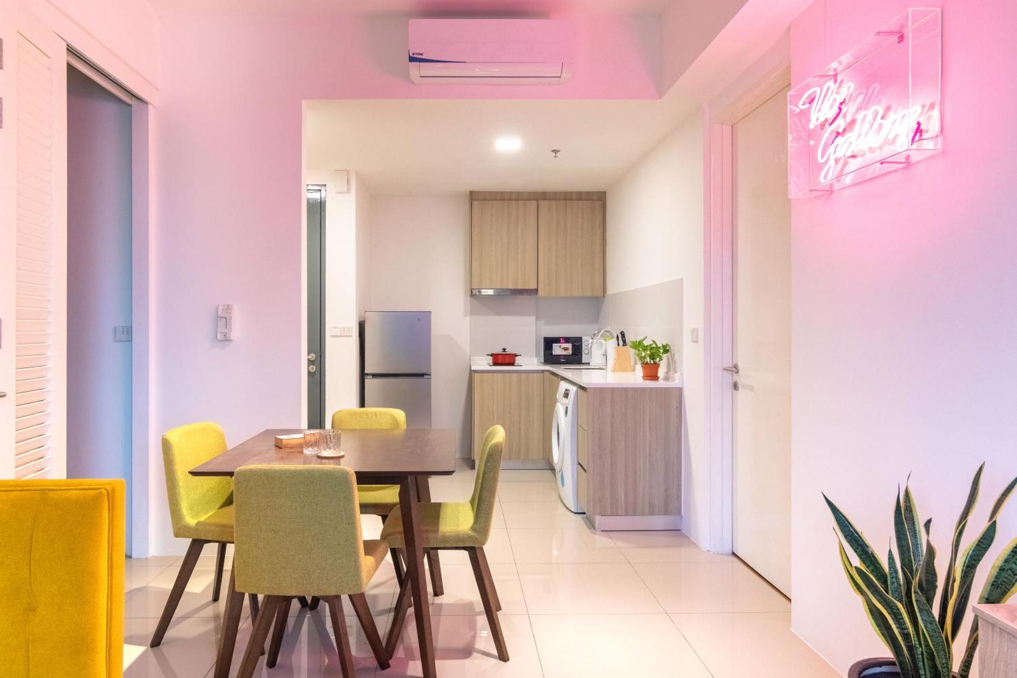 Tropicana 218 X Airlevate Suites George Town  Szoba fotó