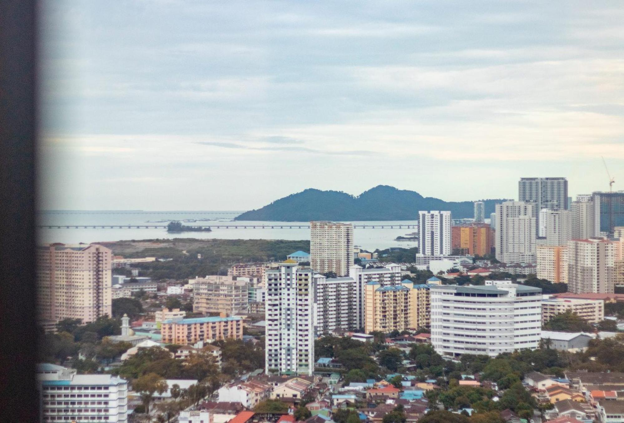Tropicana 218 X Airlevate Suites George Town  Szoba fotó