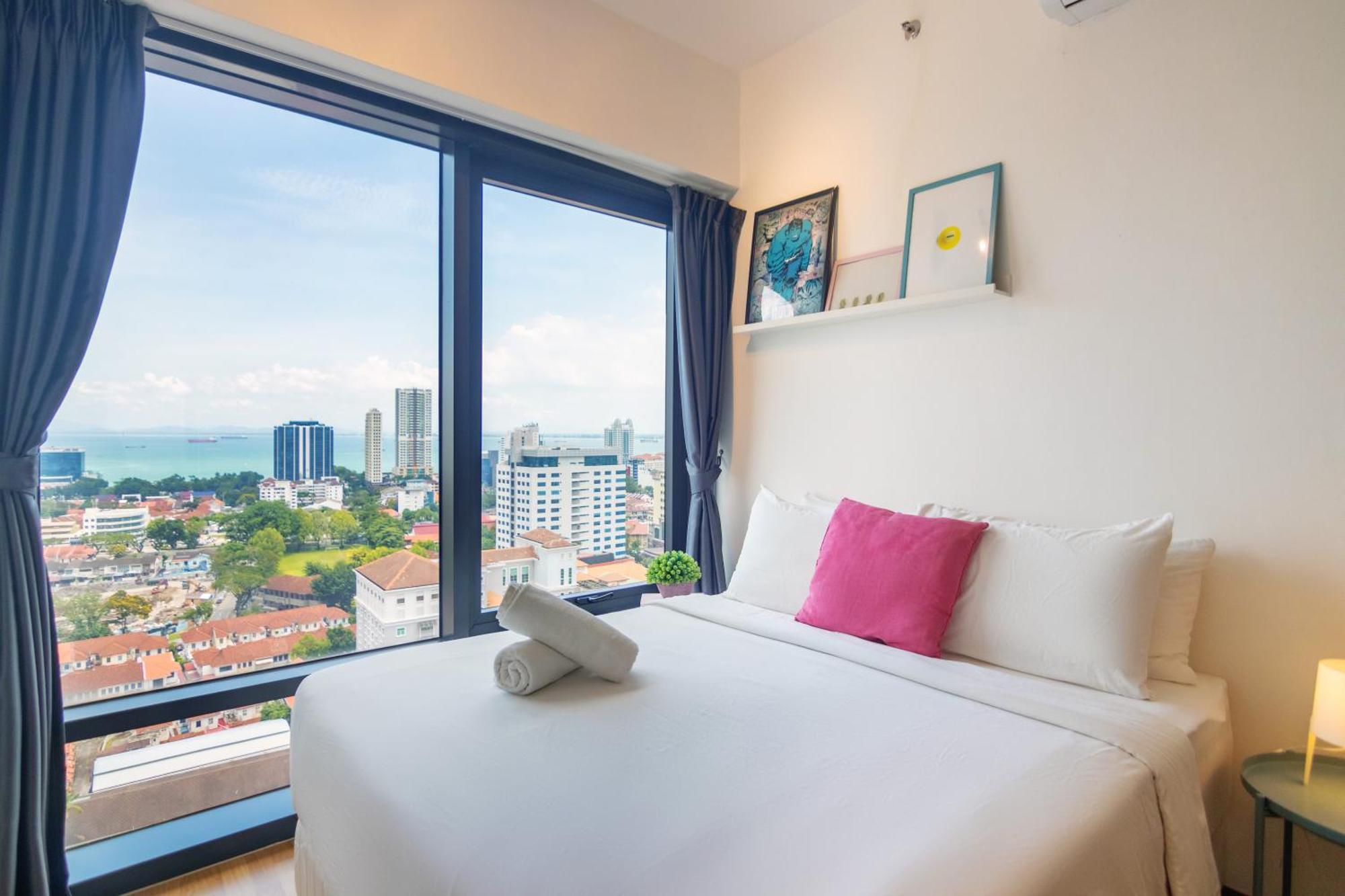Tropicana 218 X Airlevate Suites George Town  Kültér fotó