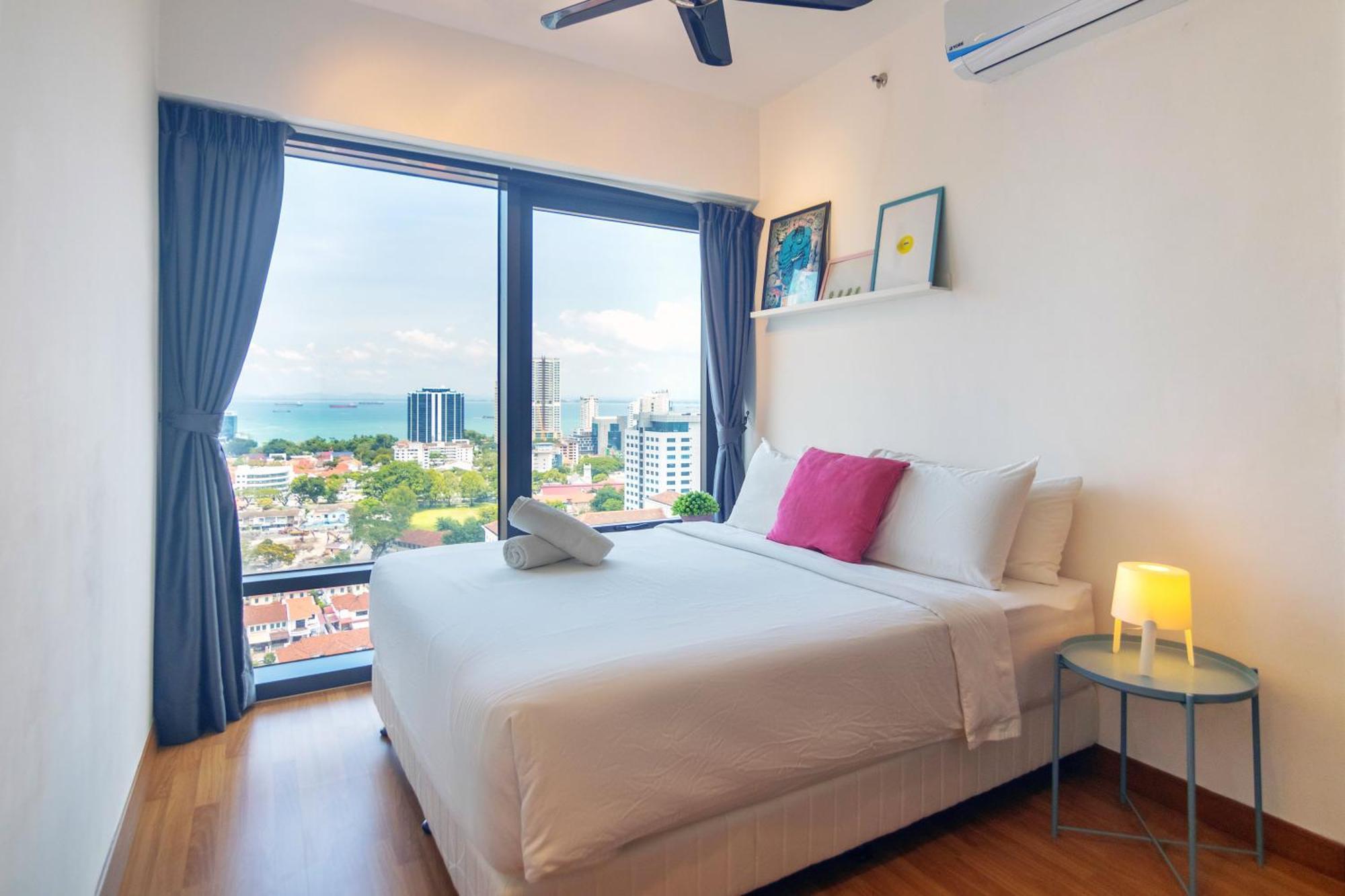 Tropicana 218 X Airlevate Suites George Town  Kültér fotó